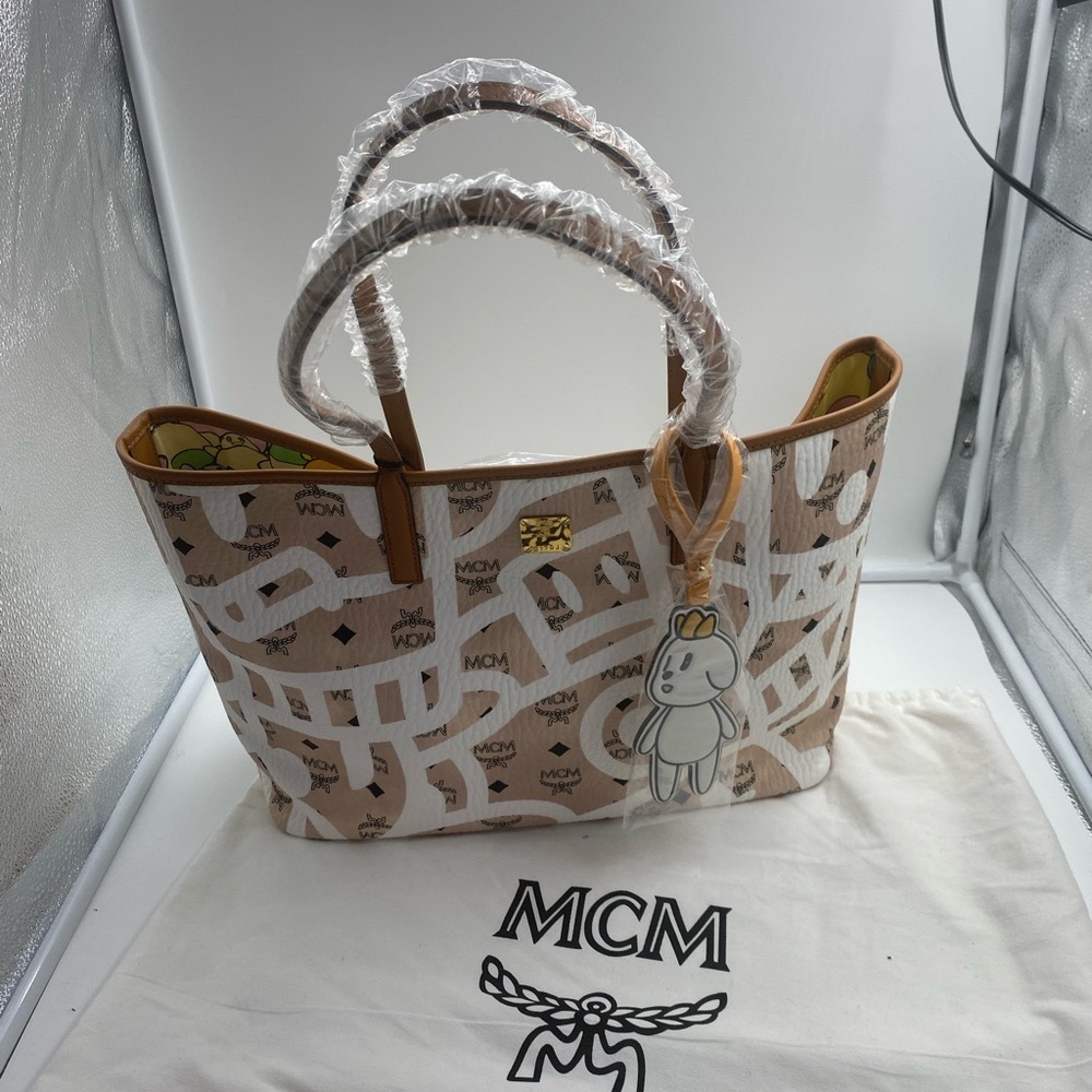 Eddie Kang MCM Handbag (rare find)